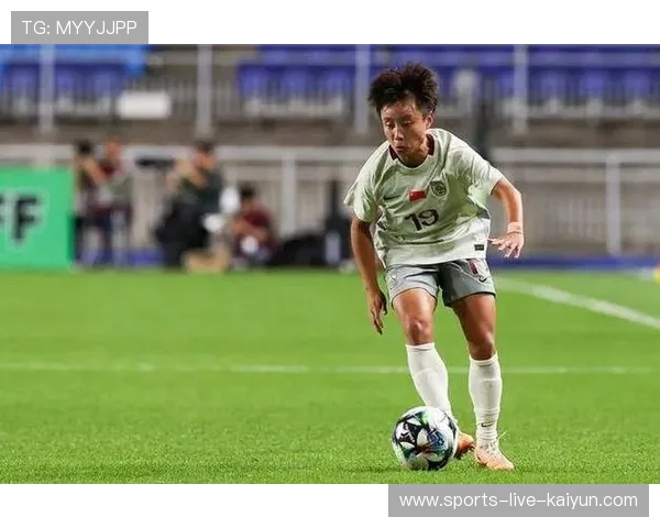 中国女足友谊赛锻炼新人，吴澄舒、张琳艳配合亮眼